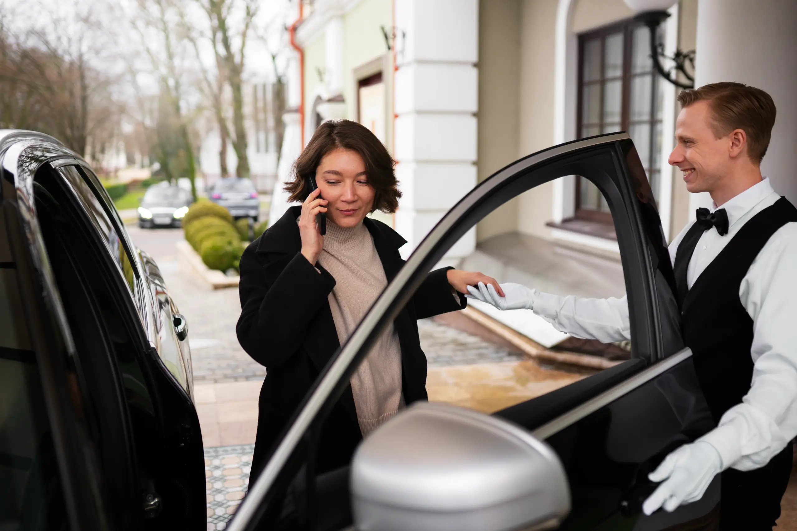 medium-shot-valet-doing-his-job